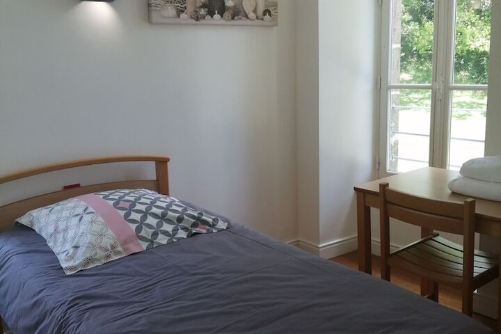 Room 5 of 64
