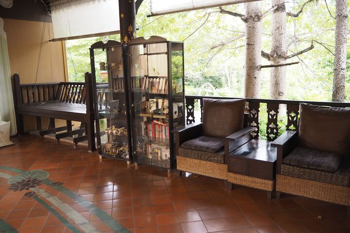 Lobby Entry
