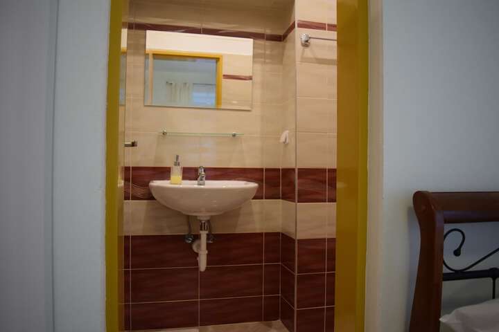Room 44 of 90