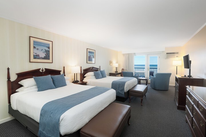 Room 53 of 176