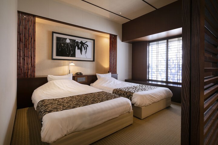 Room 15 of 75