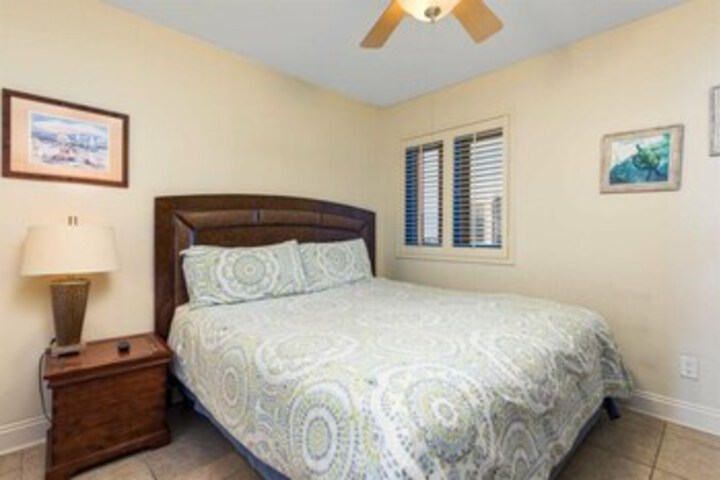 Room 143 of 156
