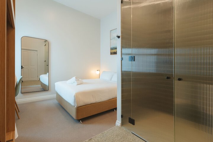 Room 7 of 26