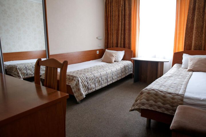 Room 52 of 102