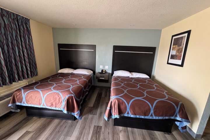 Room 14 of 29