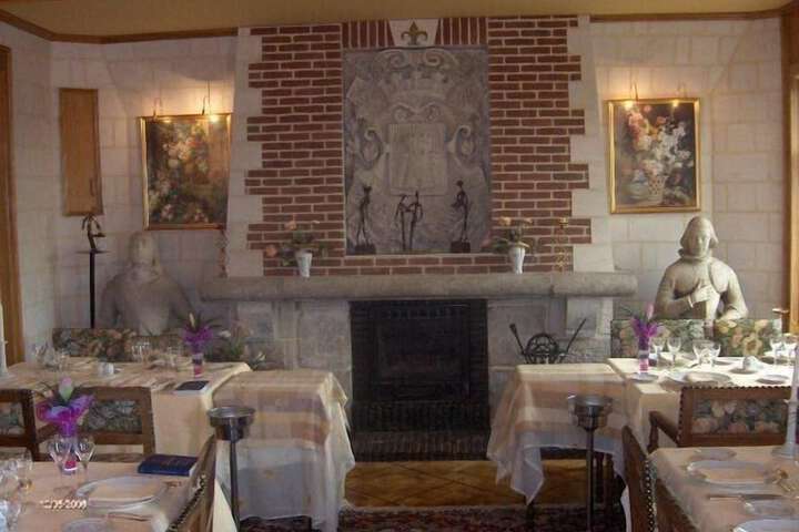 Dining 20 of 42