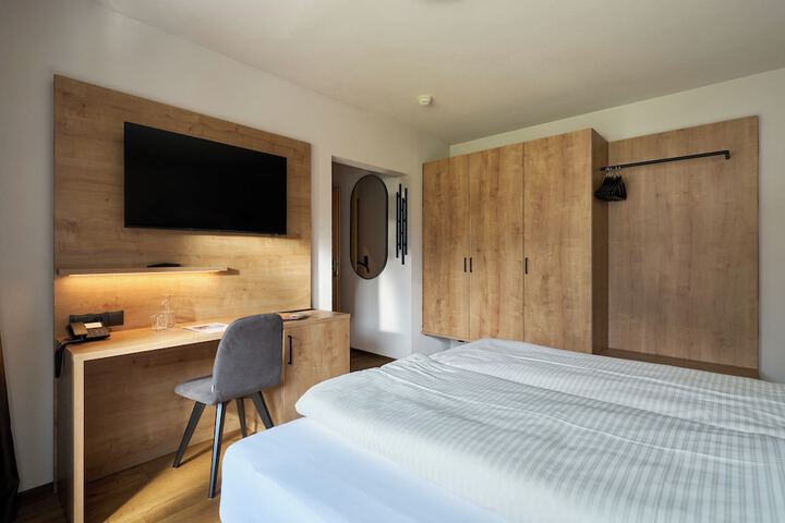 Room 49 of 92