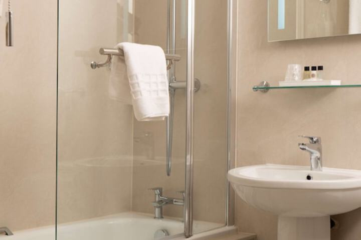 Clean Restrooms