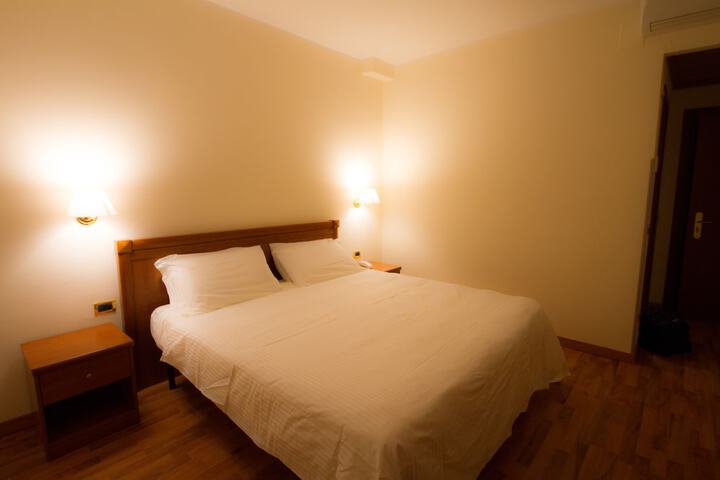 Room 12 of 45