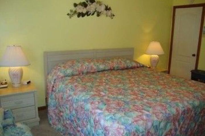 Room 25 of 59
