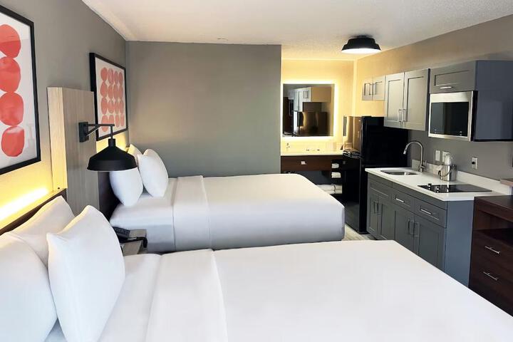 Haven Suite 2 Queen Beds (11 of 14)