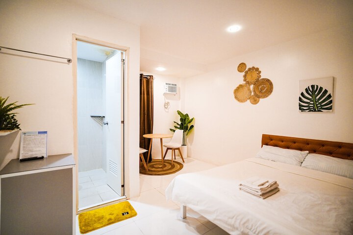 Room 4 of 21