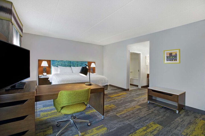 Room 5 of 44
