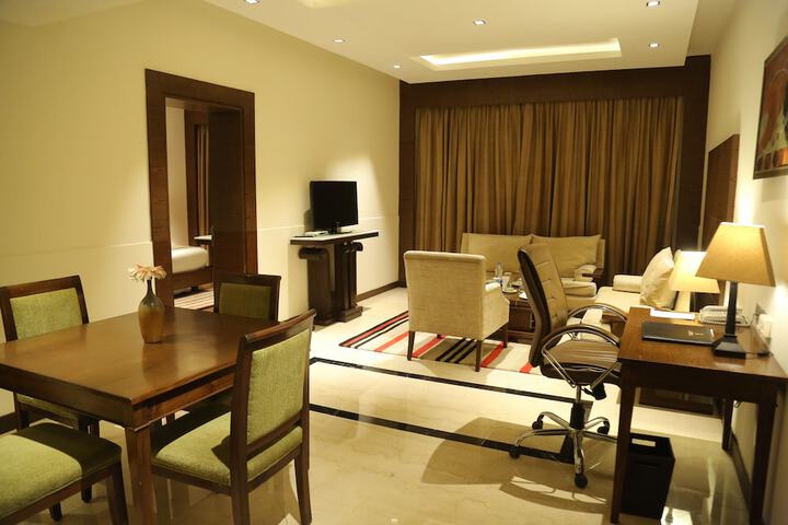 Room 19 of 53