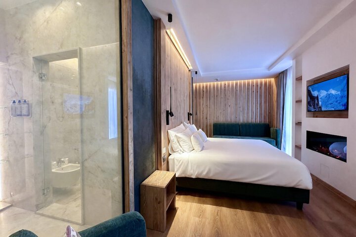 Room 56 of 107