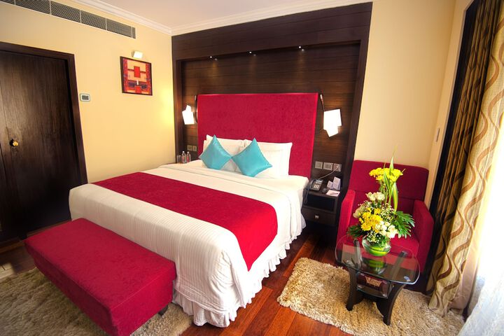 Room 14 of 83