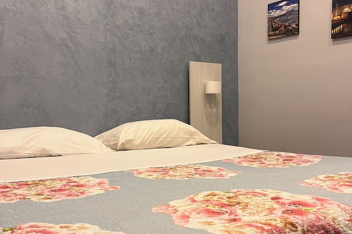 Room 7 of 37