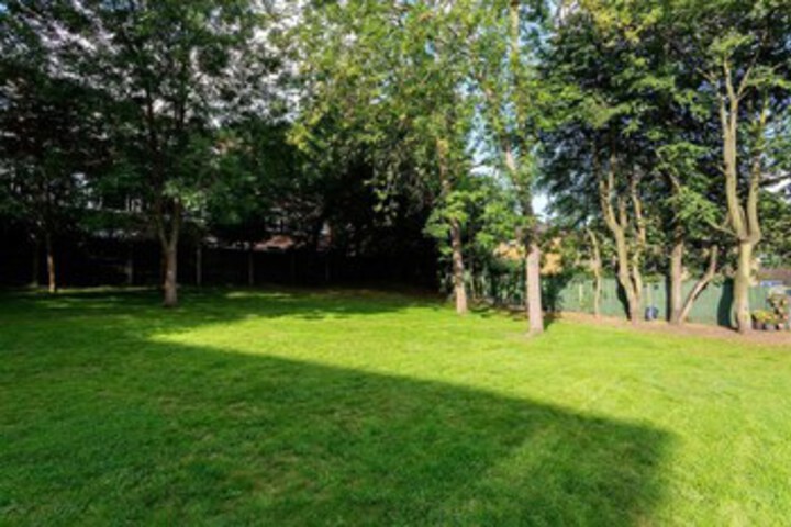 Property Grounds 17 of 28