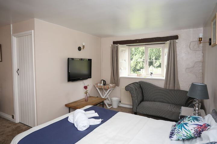 Room 13 of 25