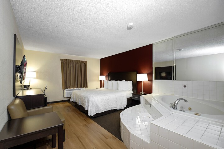Superior King Bed (2 of 21)