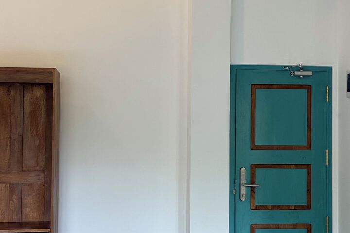 Room 16 of 36