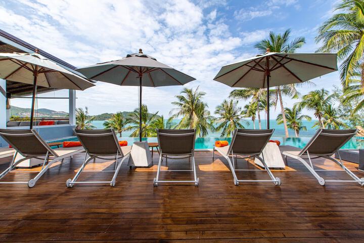 Sundeck 126 of 149