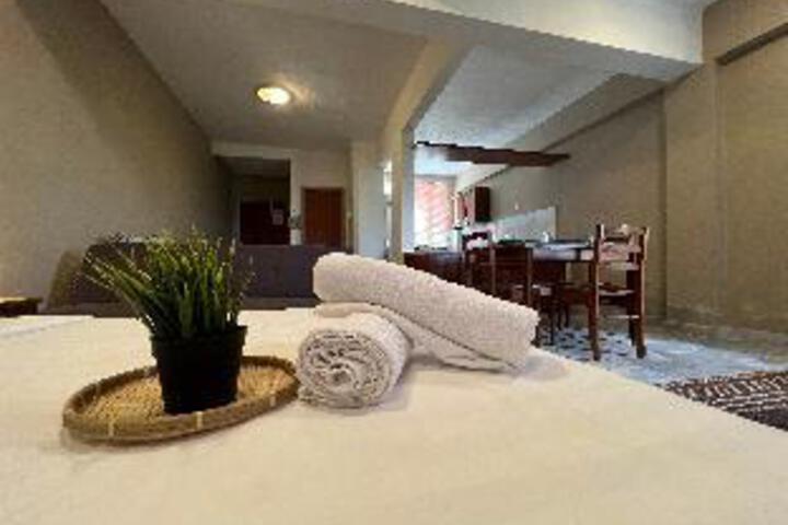 Room 2 of 31