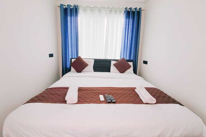 Room 12 of 26