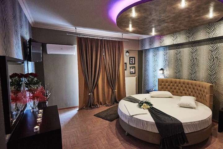 Room 22 of 33