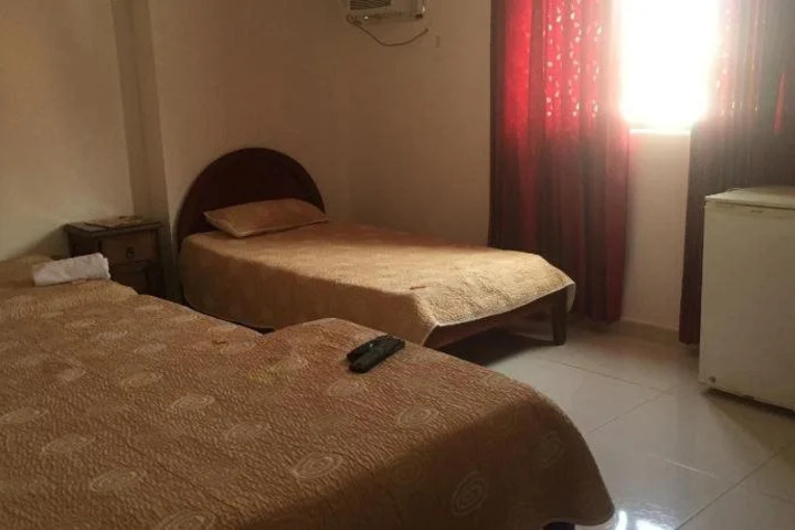 Room 8 of 13