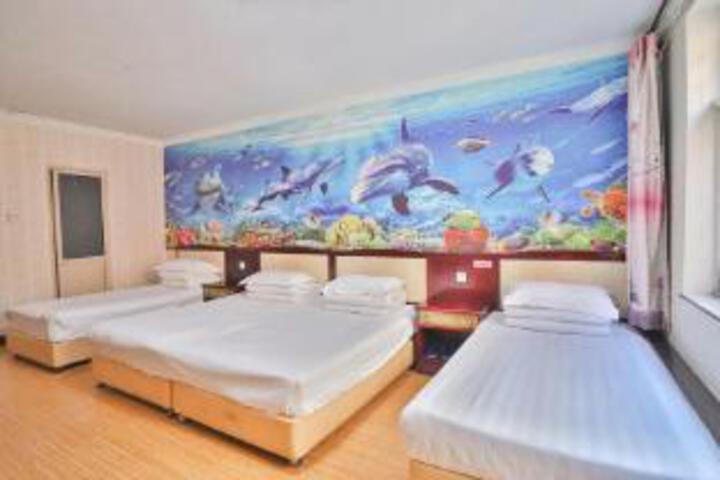 Room 5 of 7