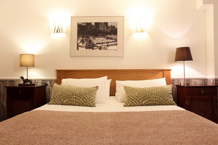 Room 12 of 42