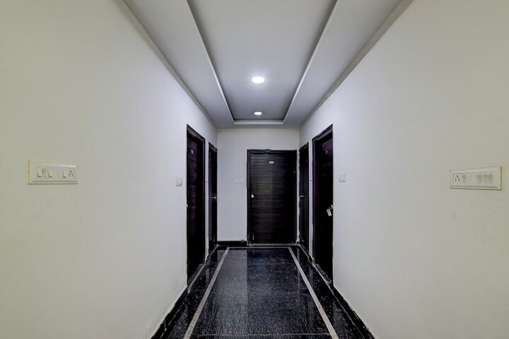 Hotel Interior 3 of 32