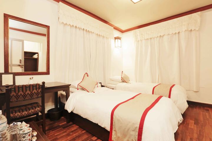 Room 21 of 82