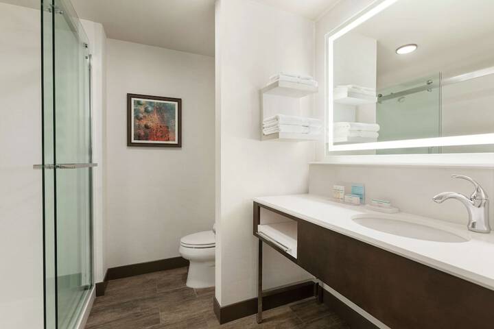 Room 20 of 37