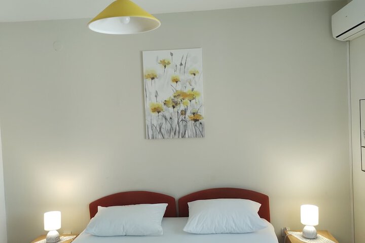 Room 14 of 53