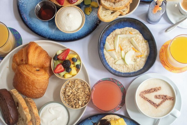 Breakfast/Coffee Service 87 of 118