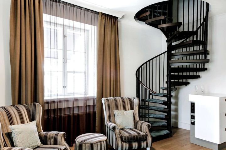 In-room business center