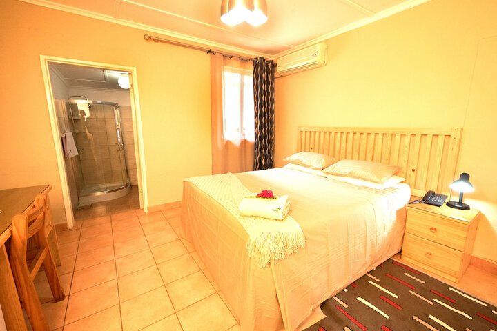 Room 6 of 46