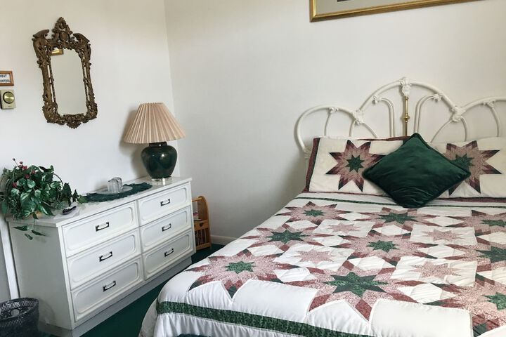 Room 5 of 26