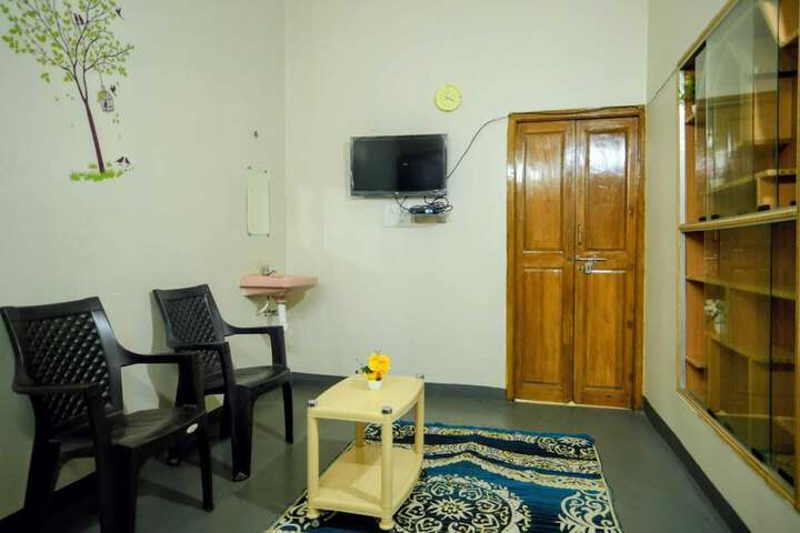 Room 55 of 100