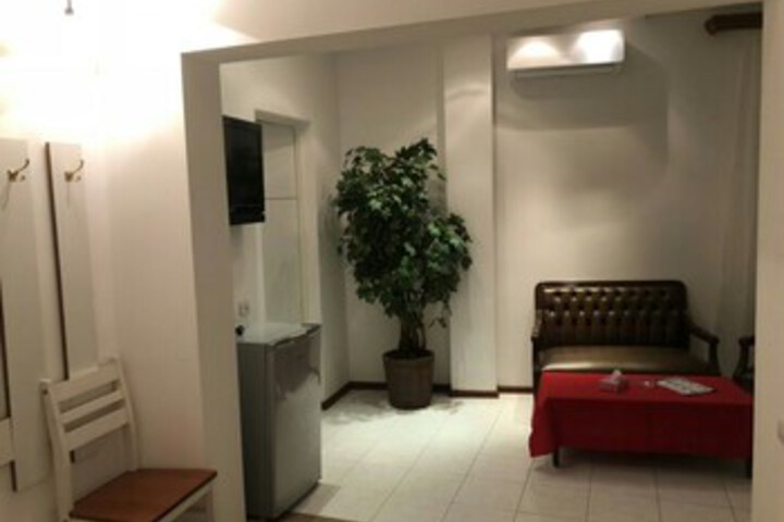 Room 37 of 61