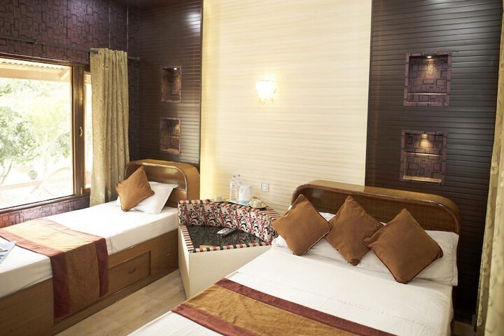 Room 15 of 66