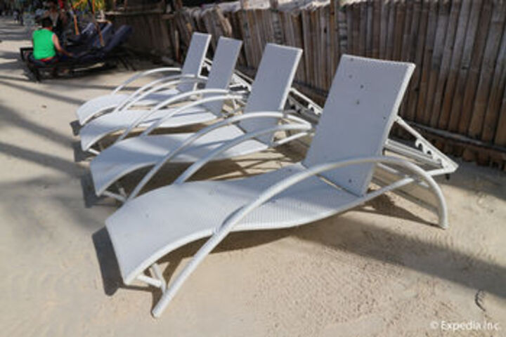 Sundeck 36 of 38