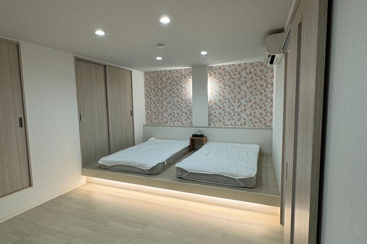 Room 10 of 44