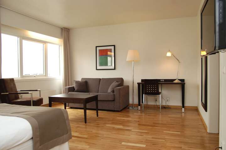 Room 10 of 53