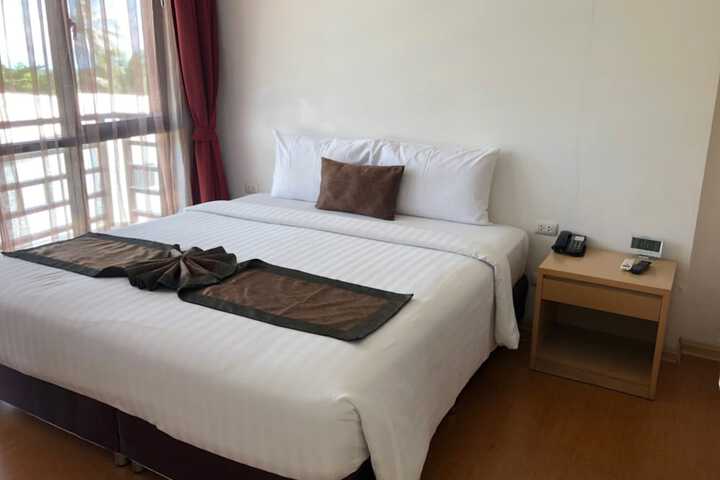 Room 14 of 74