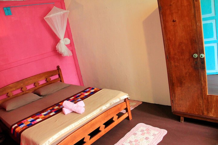 Room 8 of 49