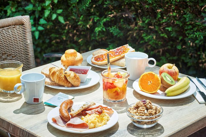 Breakfast/Coffee Service 15 of 31