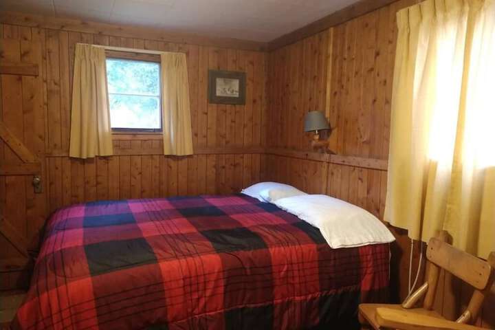 Room 4 of 20